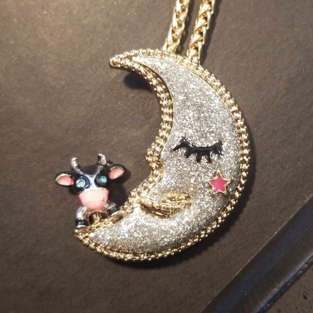 BETSY JOHNSON necklace